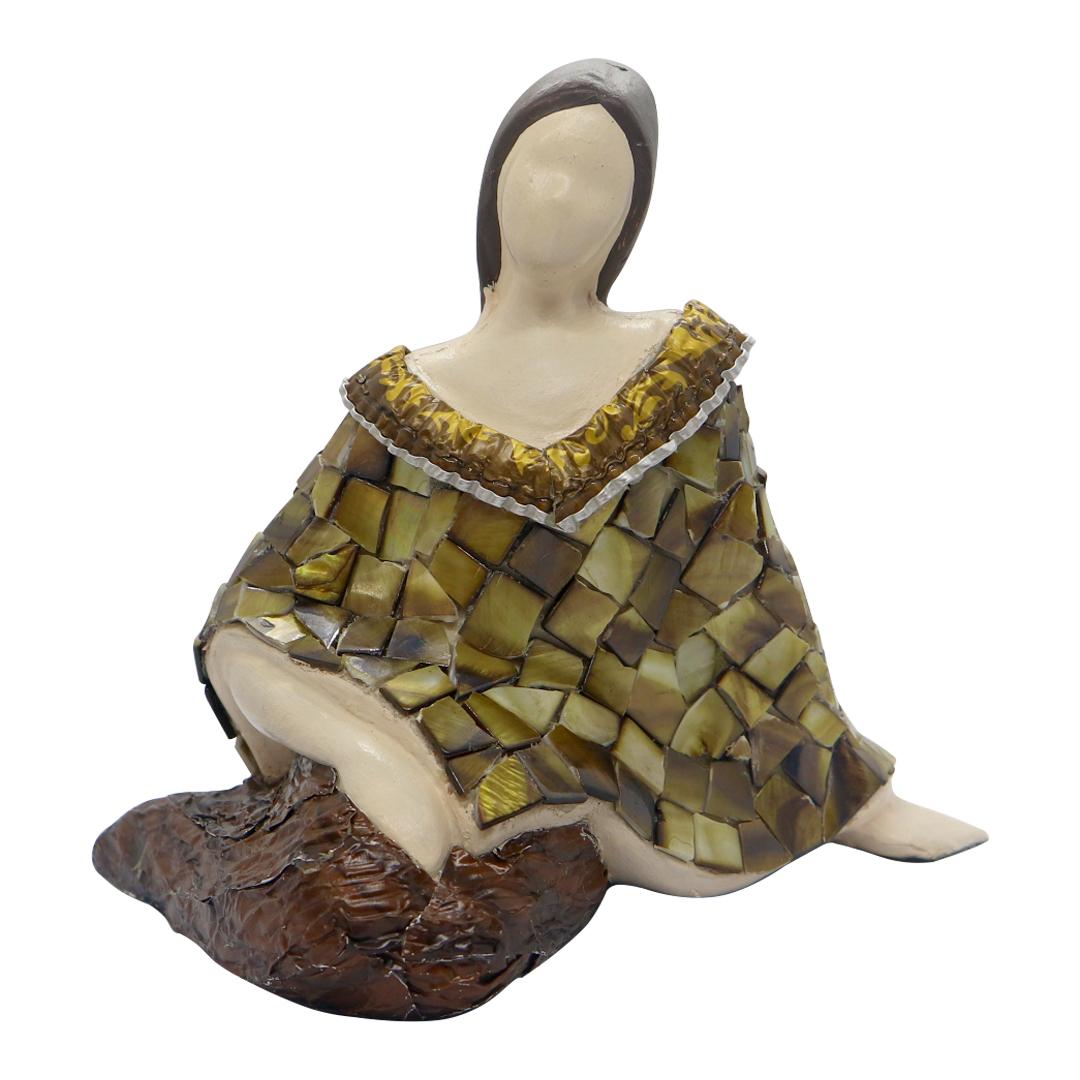 Inday – Seated (A)