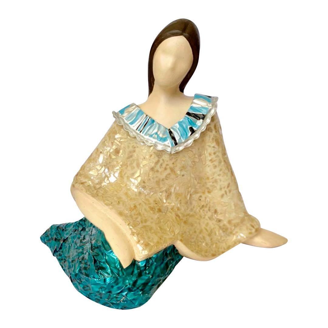 Inday – Seated (F)
