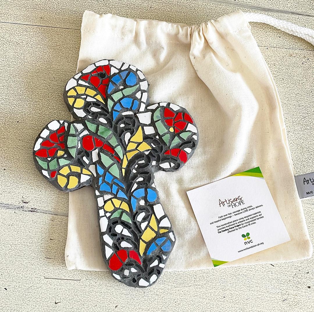 Soft-Edged Mosaic Cross – Ipanema (Medium)