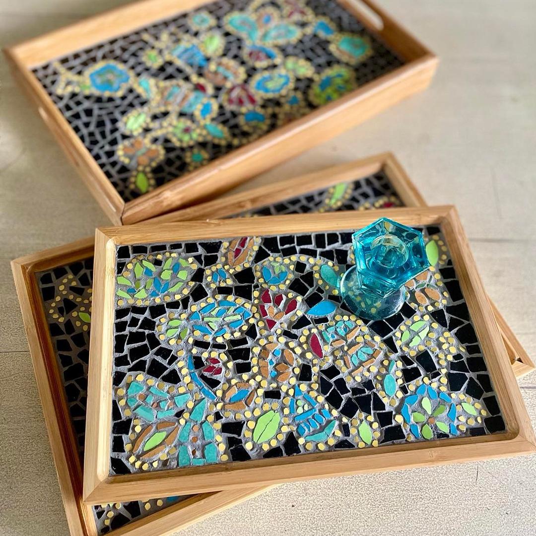 “Floral Batik A” Mosaic Tray- Small (11 x7.5″)