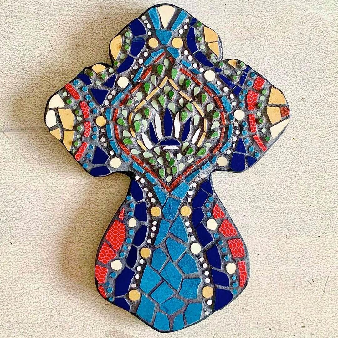 Soft-Edged Cross – Bebek (A)