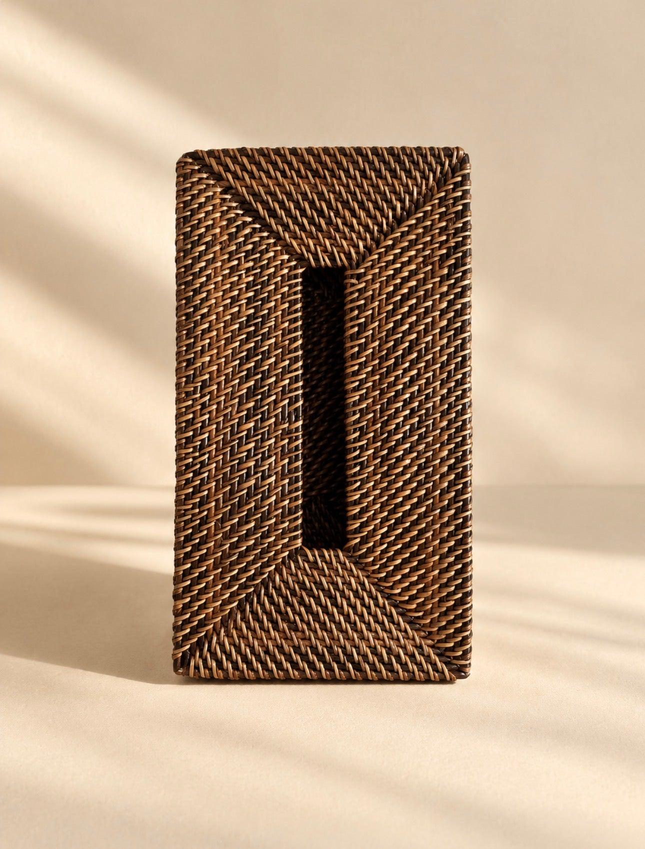 Nito Tissue Holder