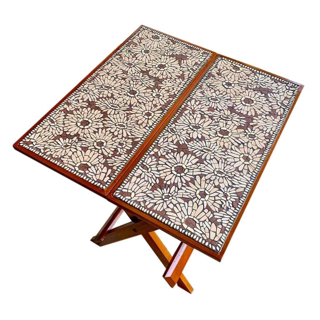 Daisy Mosaic Folding Table – Square