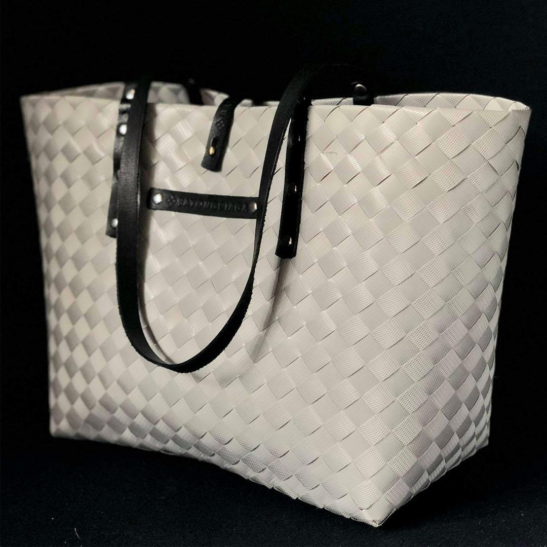 Bayongciaga – Classic Grey with Black Leather