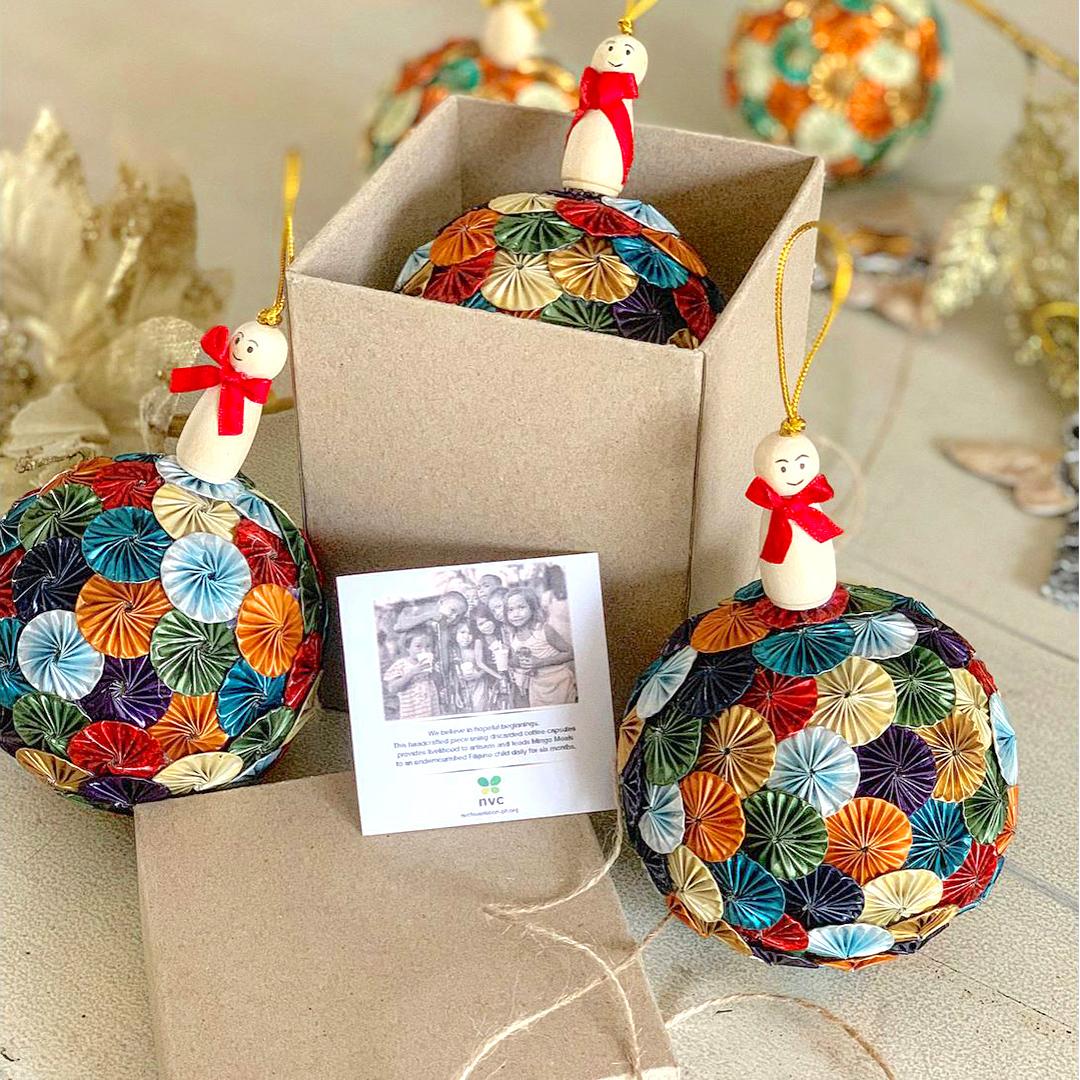 Mingo Christmas Ornament with Gift Box – 3-Month Sponsorship of Mingo Meals