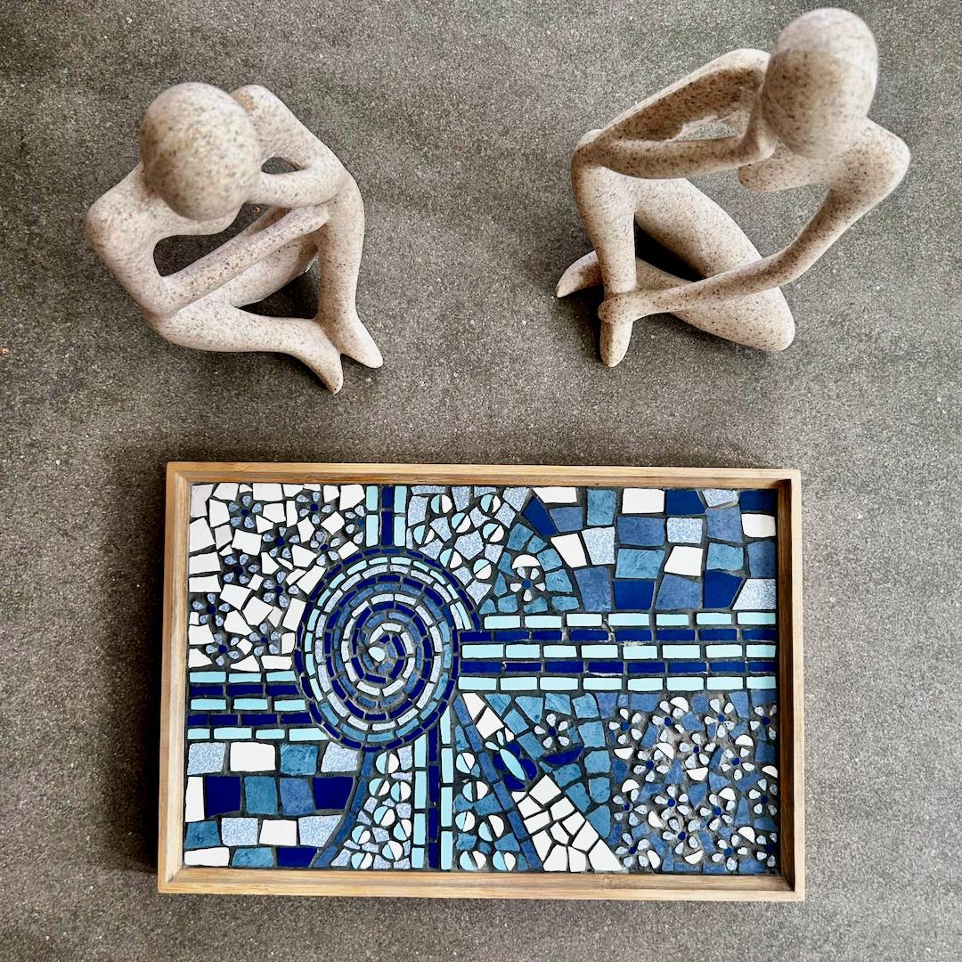 “Batik C” Mosaic Tray – Medium (13 x 8.75″)